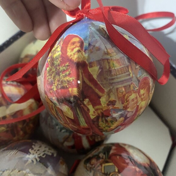 C & F Enterprises 12 Victorian Santas Christmas Tree Ornaments 1995 Victorian - Picture 3 of 4